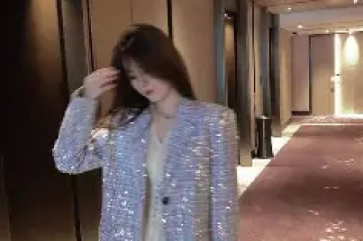 【圈快报】吴倩、奚梦瑶、谢霆锋、张晚意、钟楚曦、倪妮、徐若瑄、范丞丞 【圈快报】吴倩、奚梦瑶、谢霆锋、张晚意、钟楚曦、倪妮、徐若瑄、范丞丞